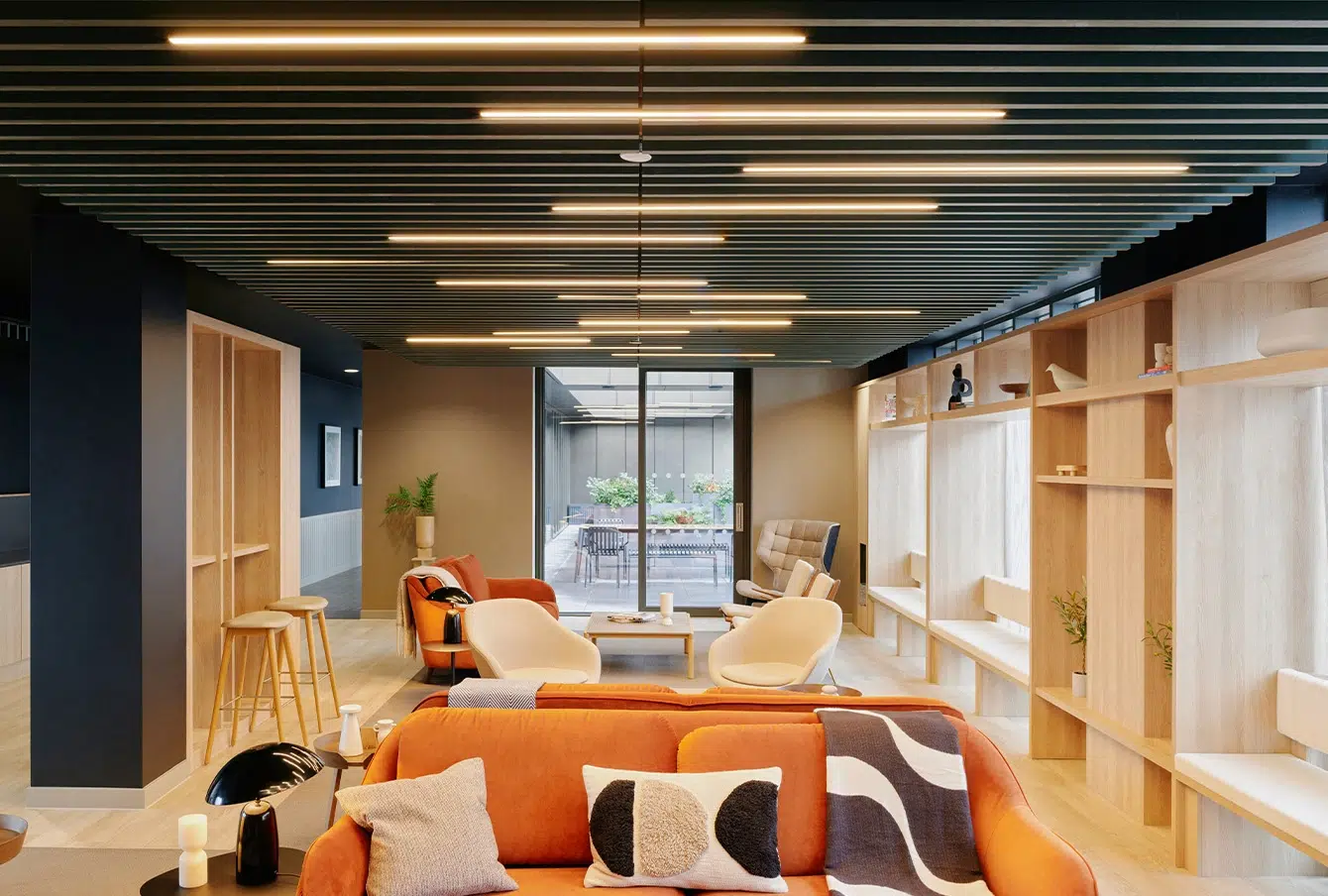 uhaus north lounge floor