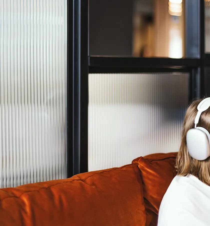 uhaus north lounge space