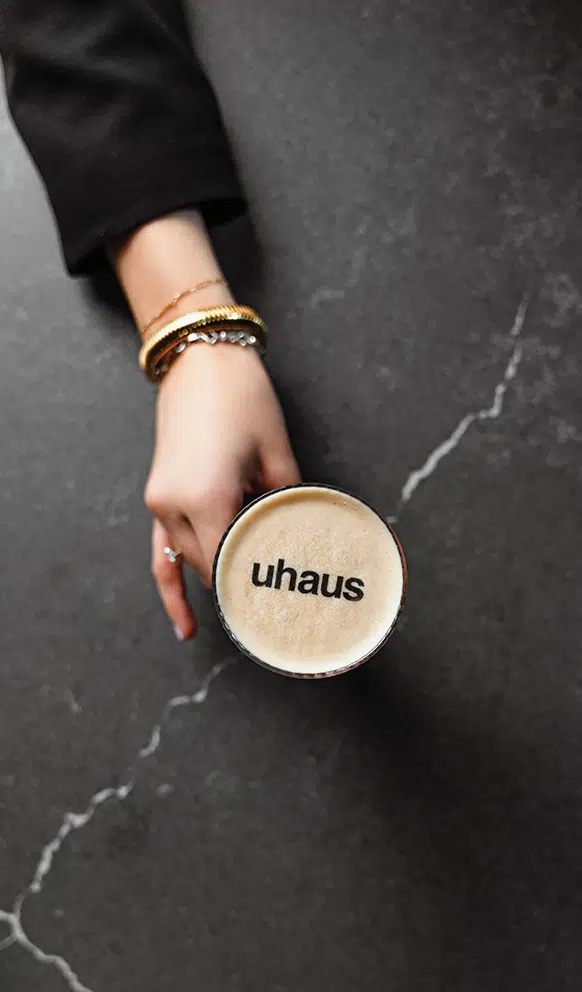 uhaus lounge35 cocktail