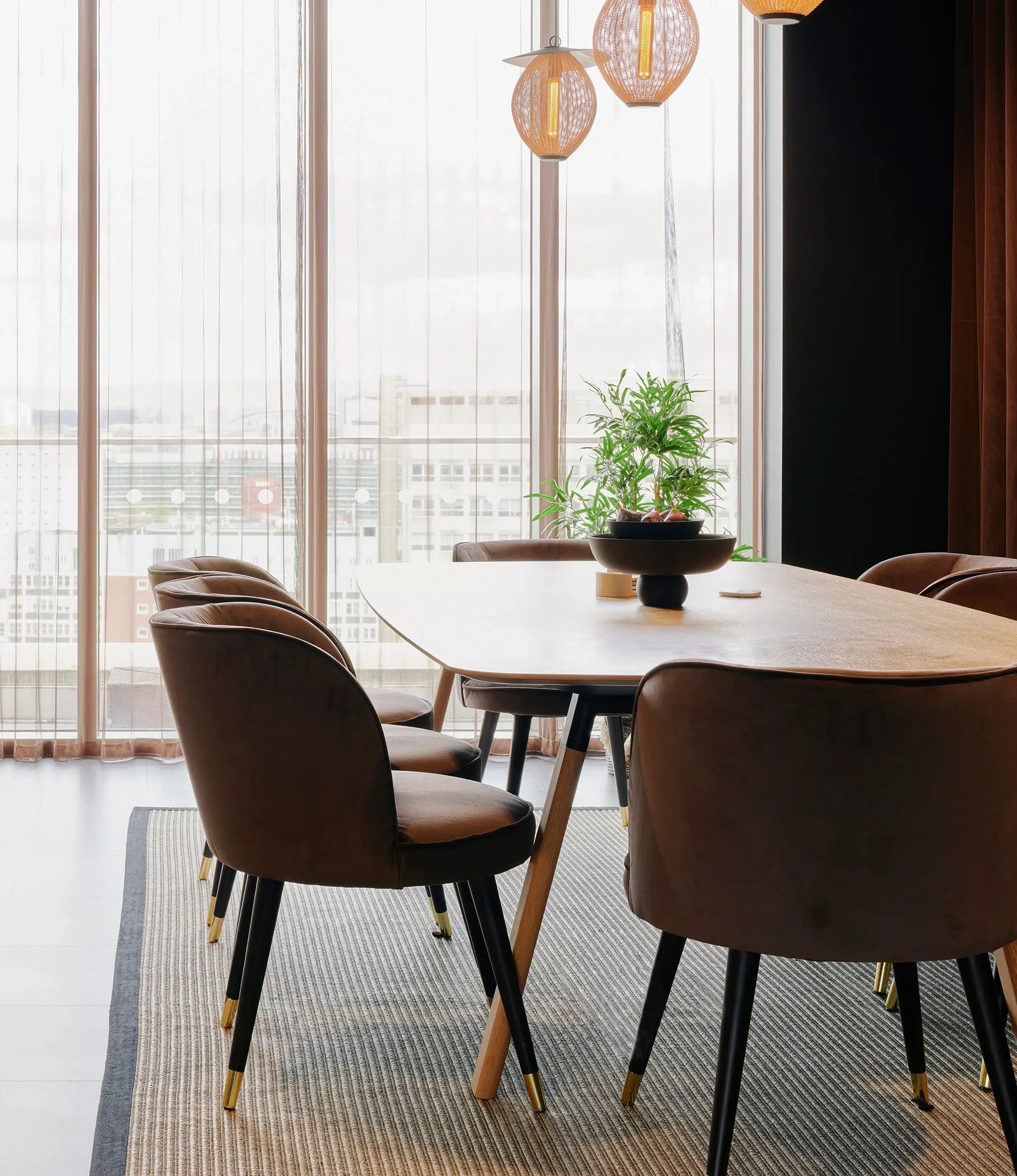 uhaus east dining room