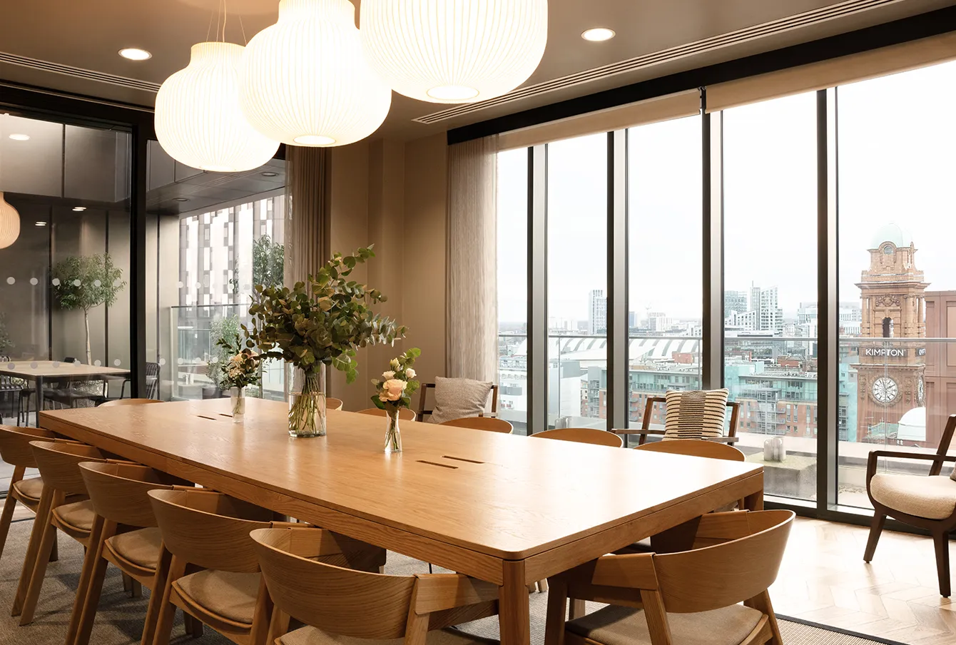 uhaus north 15th lounge