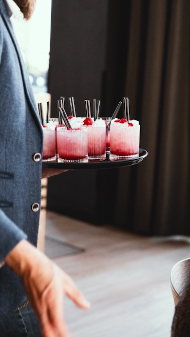 lounge 35 drinks being served