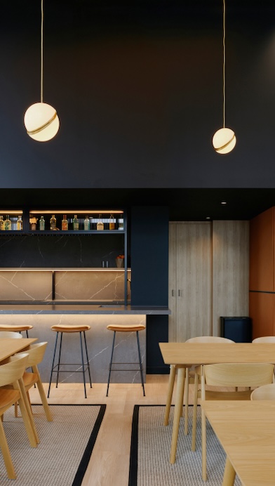 lounge 35 bar shot day